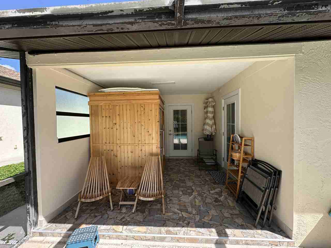245 E Green St #NA - Photo 5 of 18