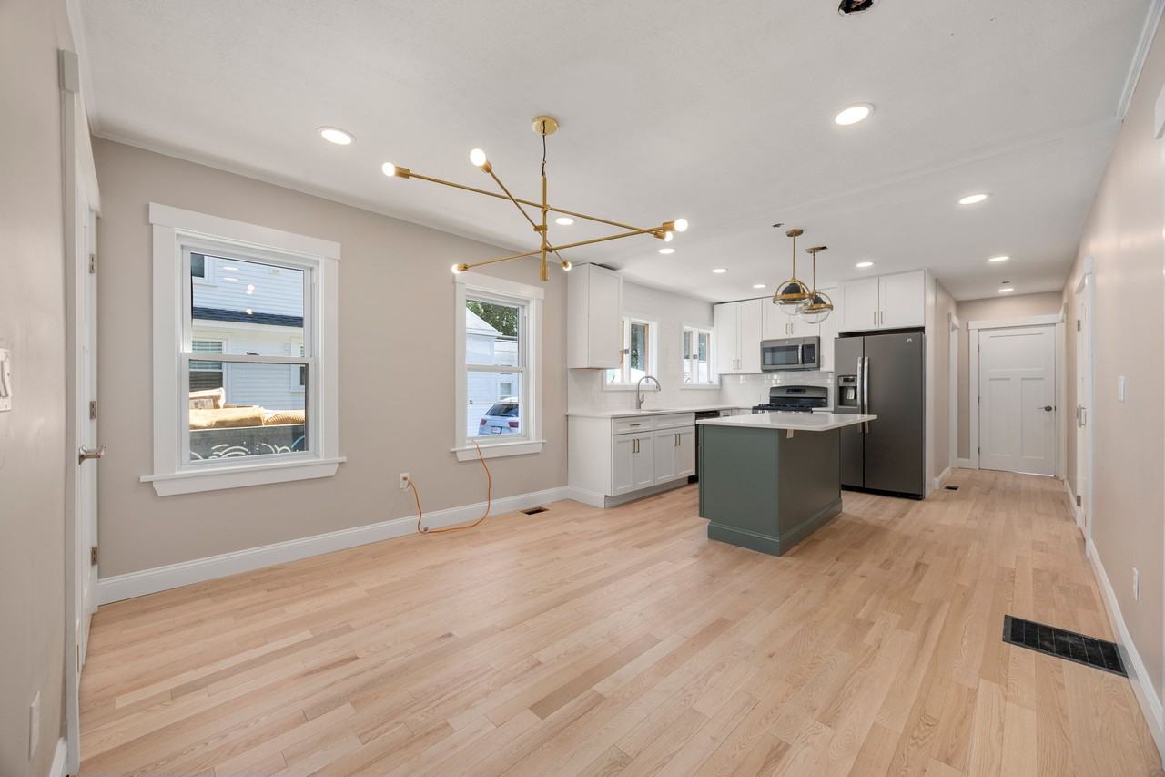 111 Central Street - Photo 3 of 23