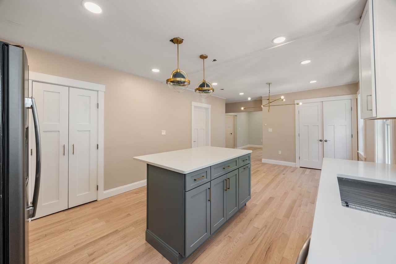 111 Central Street - Photo 5 of 23