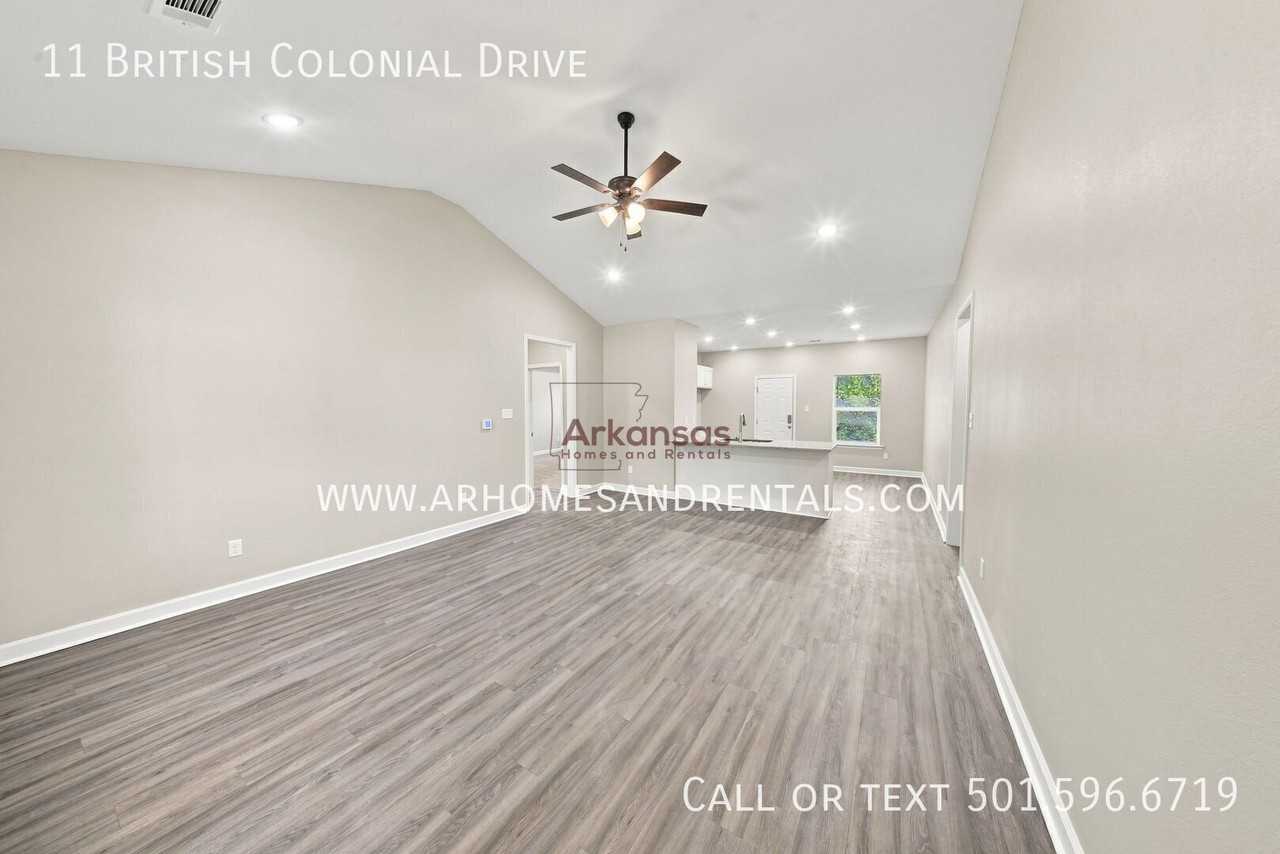 11 British Colonial Dr - Photo 3 of 19