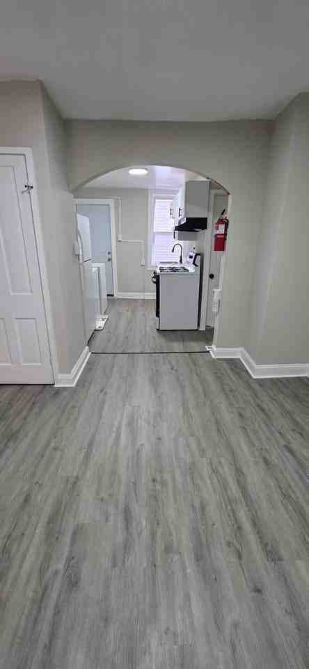2133 Vine St - Photo 5 of 14