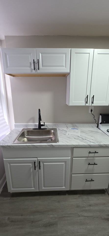2133 Vine St - Photo 7 of 14
