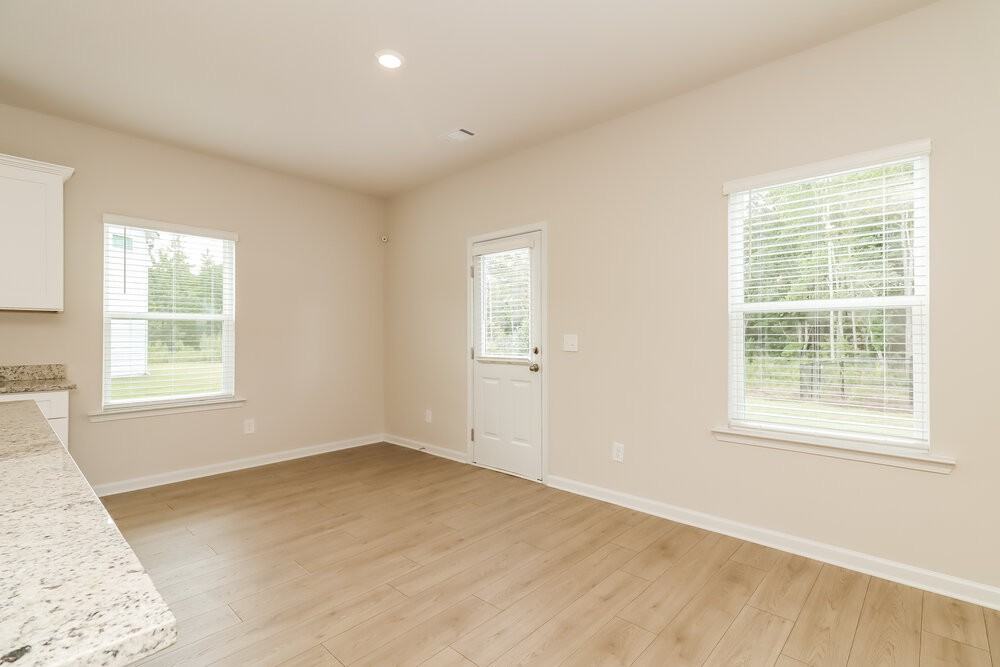 210 Katelyn Way - Photo 7 of 17