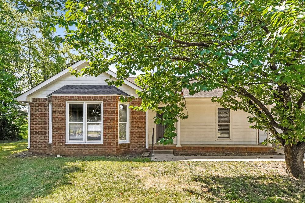 410 Lawson Rd