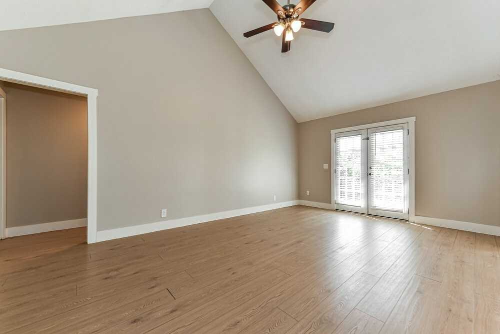 410 Lawson Rd - Photo 4 of 16