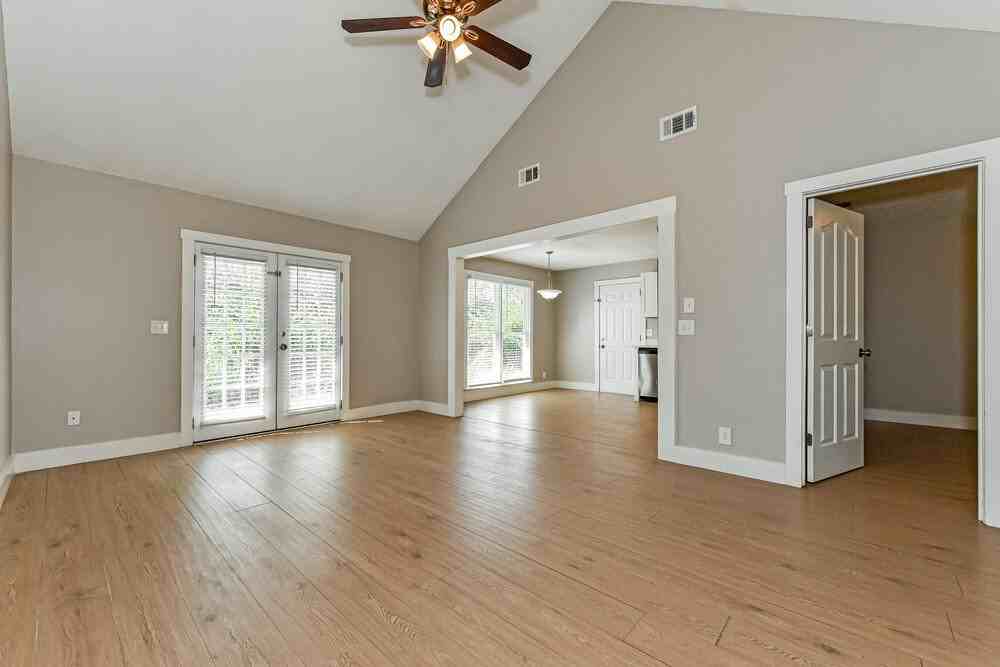 410 Lawson Rd - Photo 5 of 16