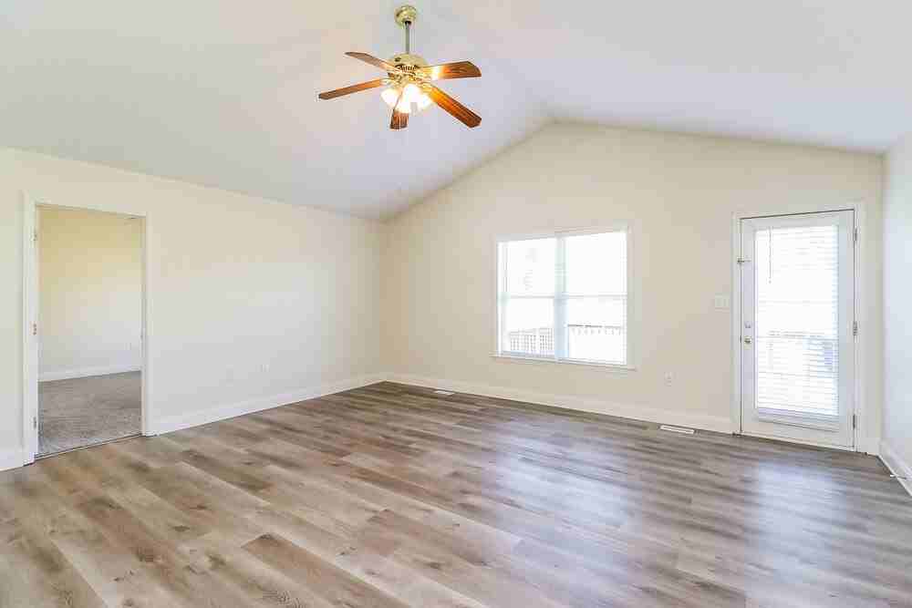 4512 Carol Ct - Photo 4 of 21
