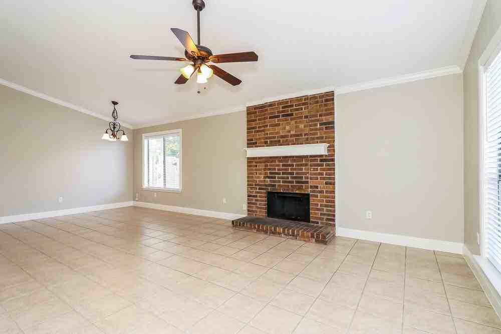 309 Chasmier Way - Photo 3 of 15