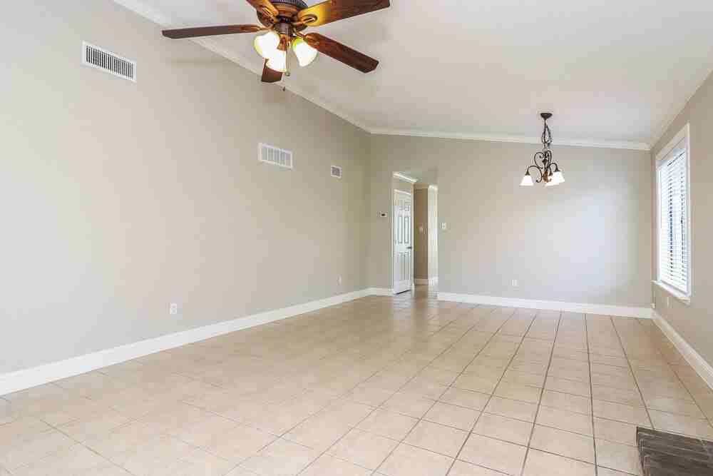 309 Chasmier Way - Photo 5 of 15