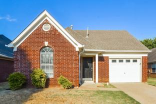 5714 Alexandria Ln - Photo 1 of 1