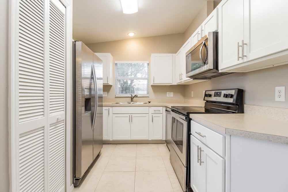 2841 Talladega Dr - Photo 5 of 14