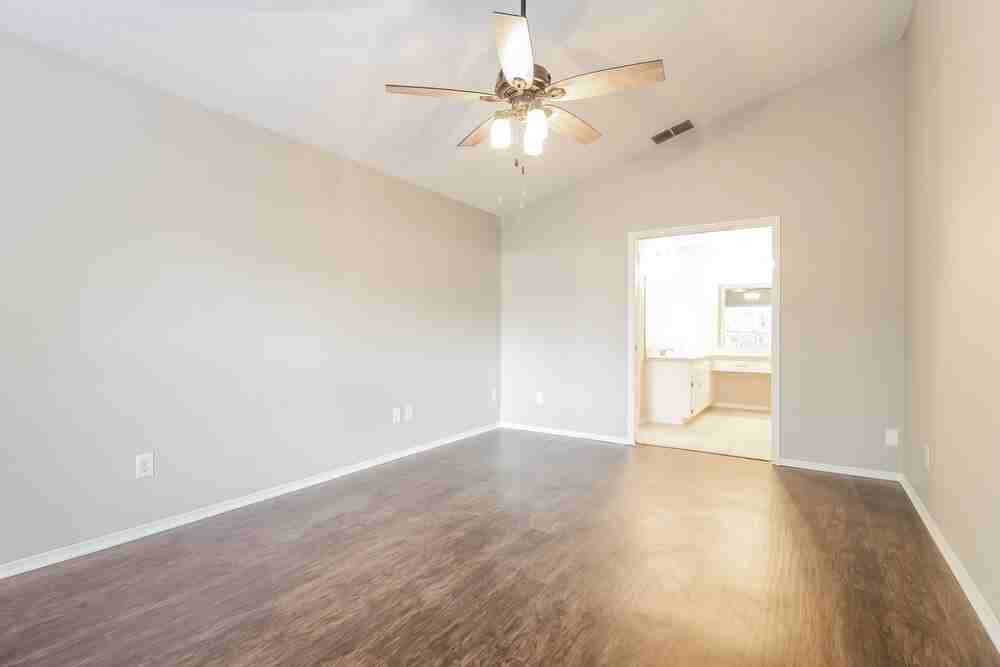 2841 Talladega Dr - Photo 6 of 14