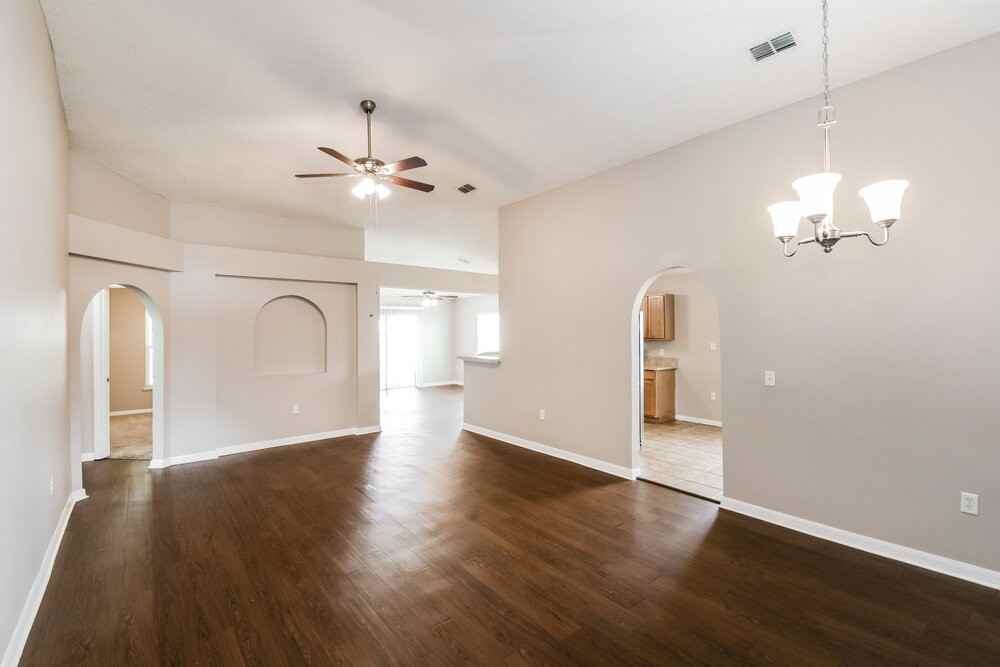 12348 Hickory Forest Rd - Photo 4 of 16
