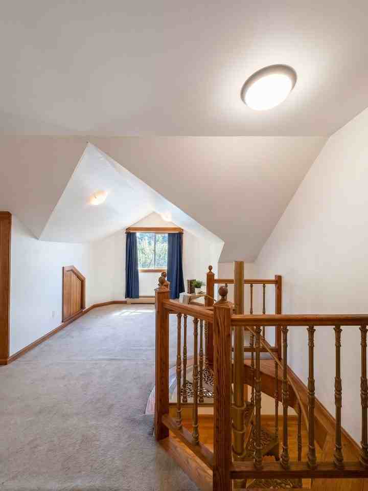 1294 S Lincoln St #1 - Photo 4 of 14