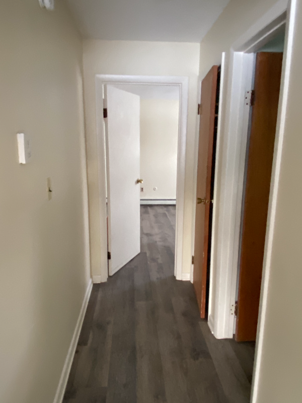 156 Colchester Rd - Photo 3 of 6