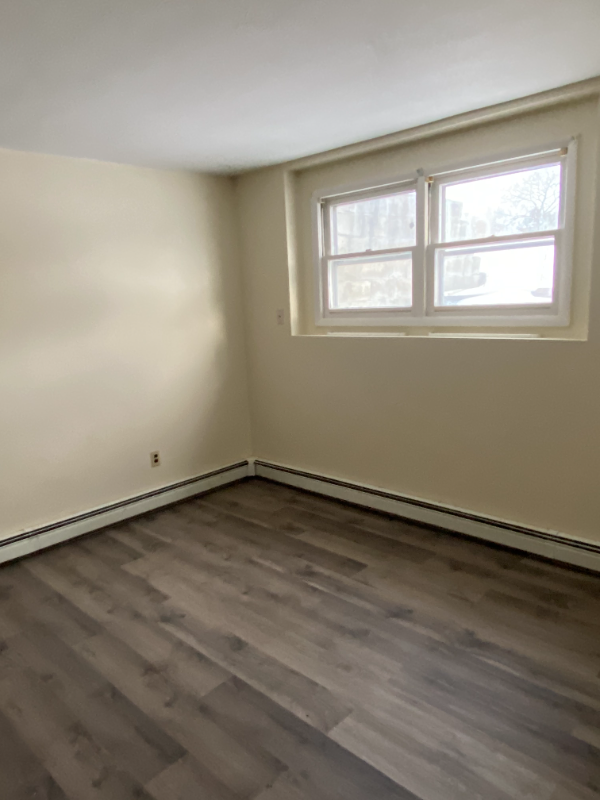 156 Colchester Rd - Photo 5 of 6