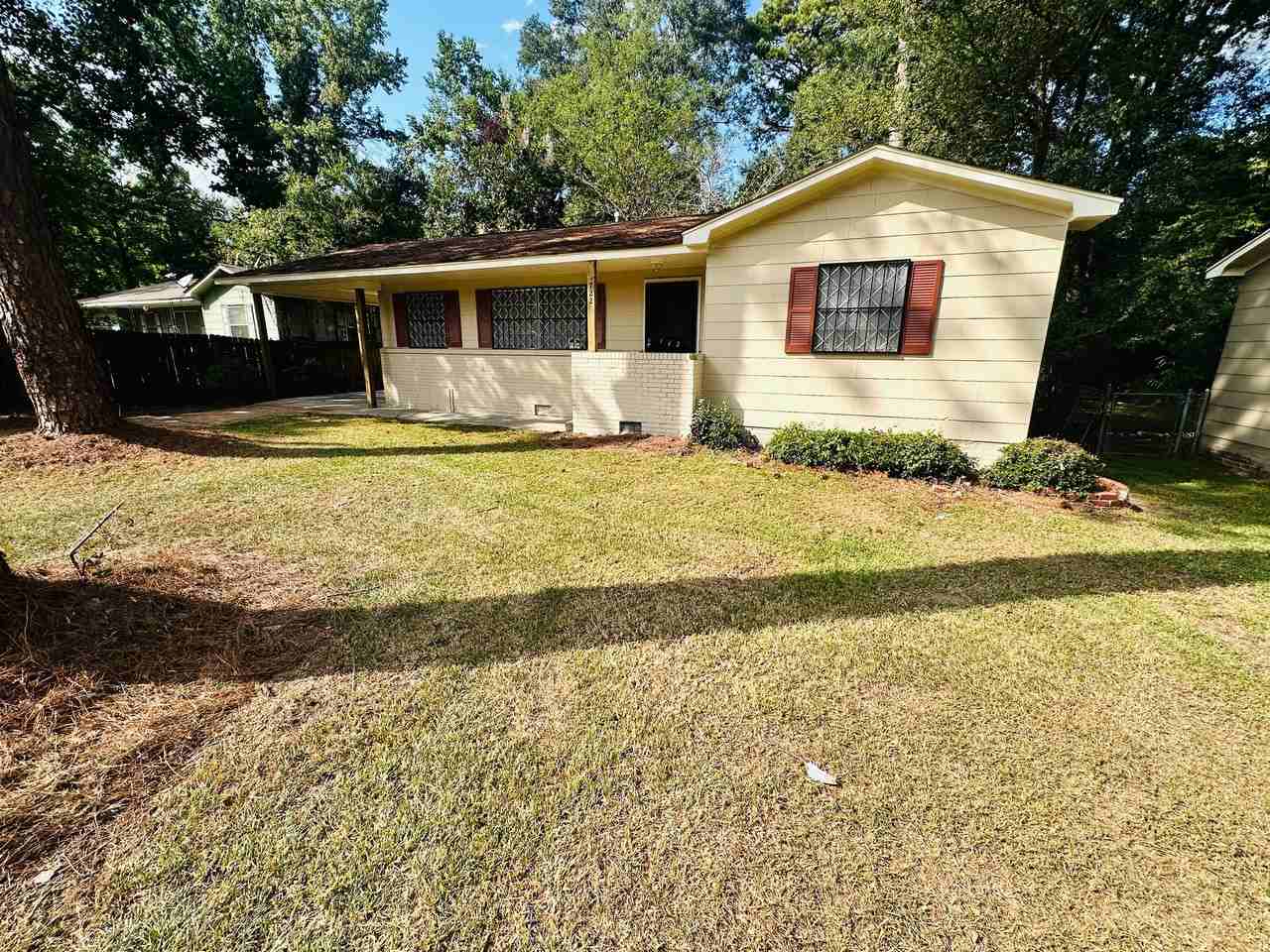 722 Myrtlewood Dr - Photo 2 of 24