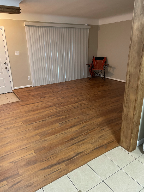 35701 Strathcona St - Photo 4 of 21