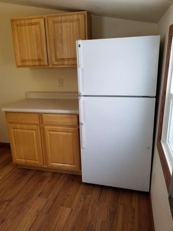114 3rd Ave W - Photo 4 of 14