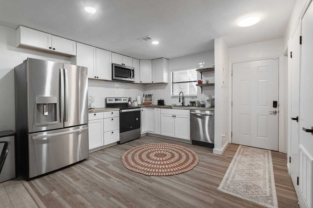 2907 Woodrich Dr #A - Photo 6 of 21