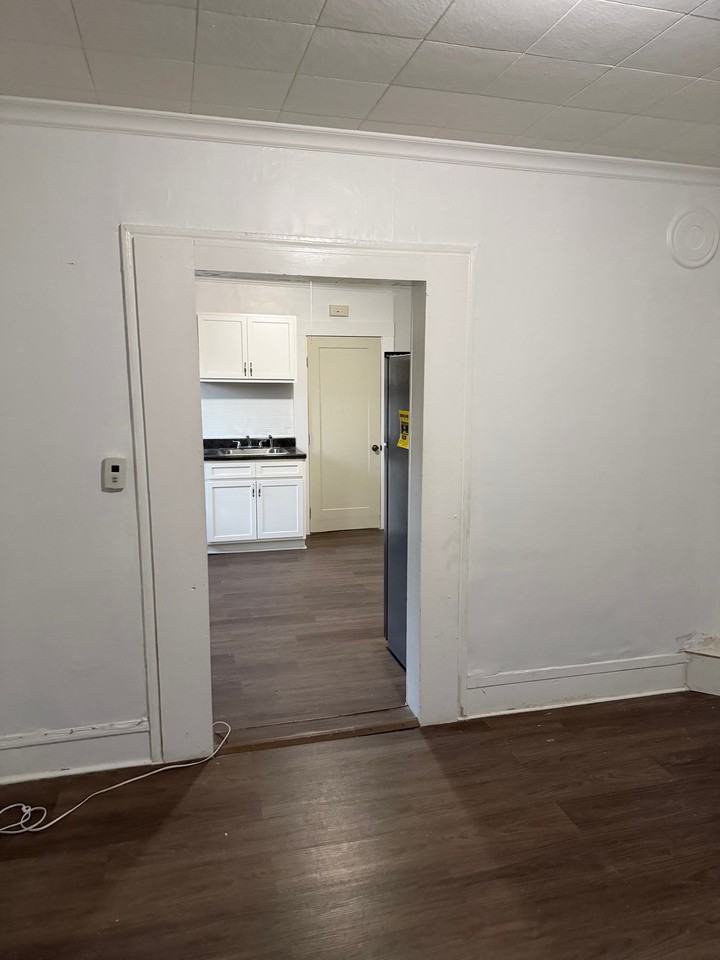 122 Clark St #2 - Photo 4 of 8
