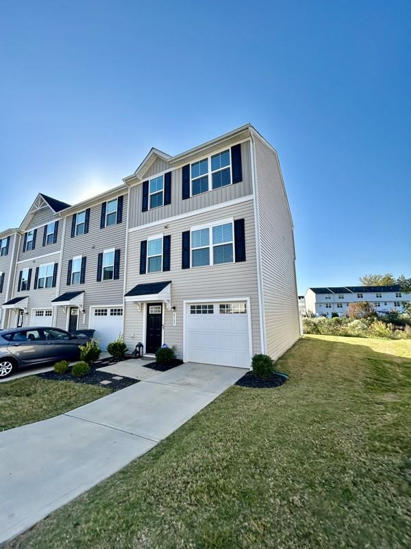 6137 Cutwater Cir - Photo 3 of 20