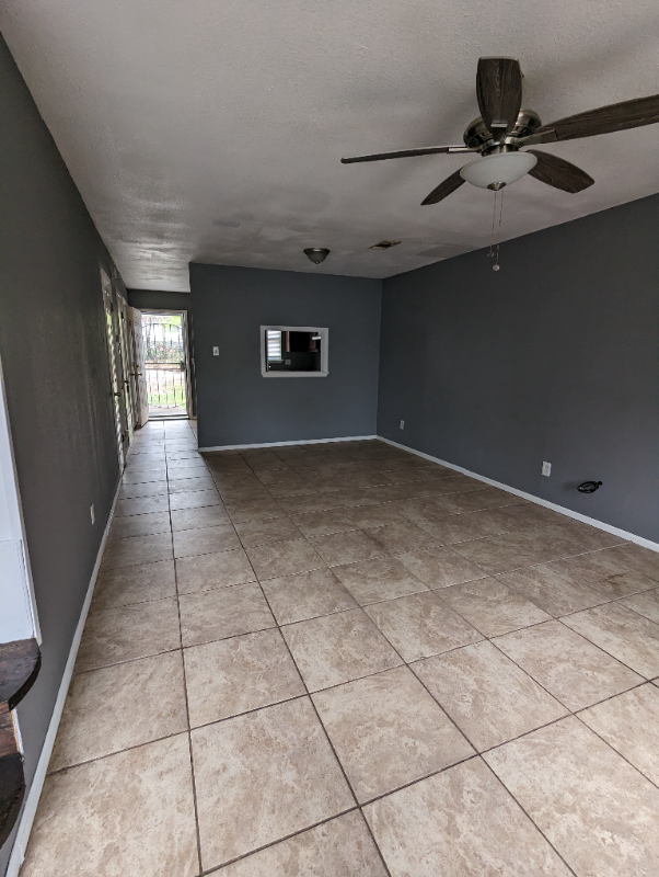1921 N Magnolia St - Photo 2 of 20