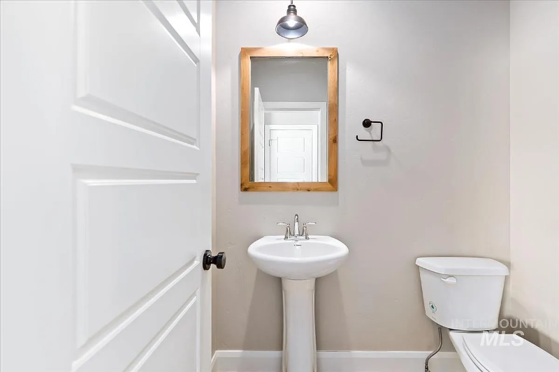 2065 N Sombrero Ave - Photo 7 of 21