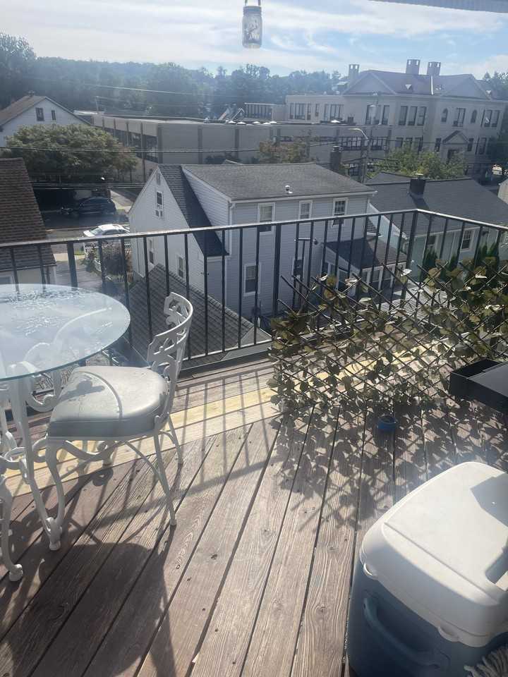 160 Truman Ave #3