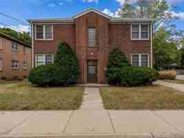 featured image of 2121 Auburn St #2E