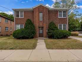 2121 Auburn St #2E - Photo 1 of 1