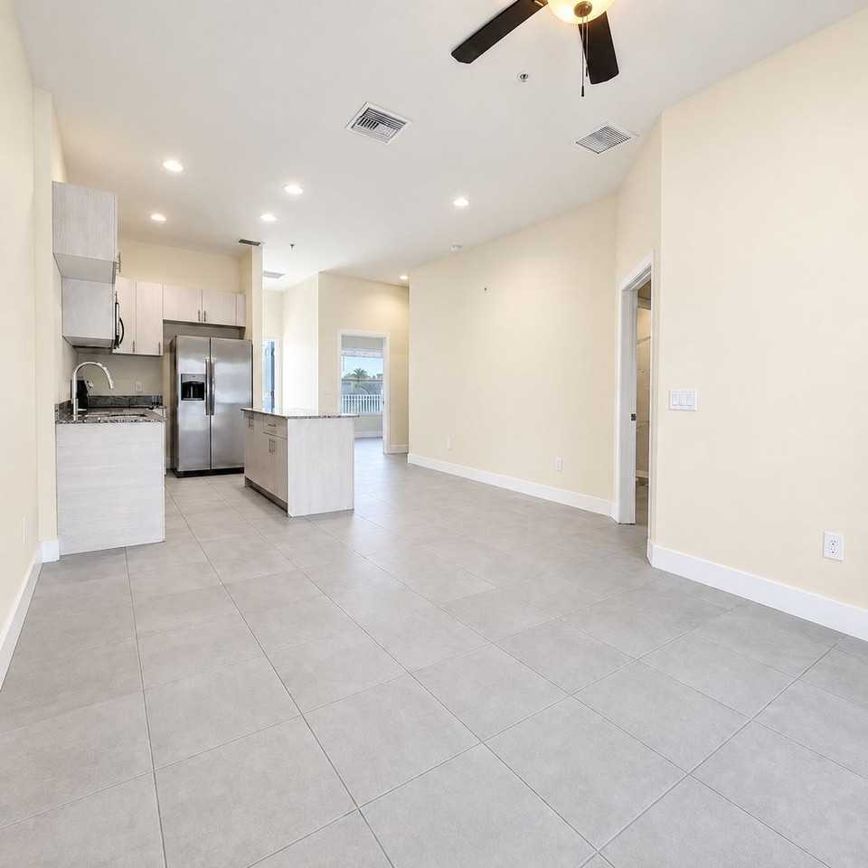 3221-3409 SW 8th Pl - Photo 2 of 33