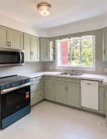 159 Arlington St - Photo 5 of 13