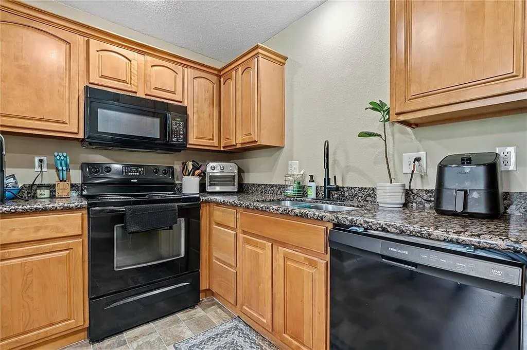9001 Sw Gala Dr - Photo 6 of 19
