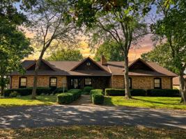 featured image of 335 George St