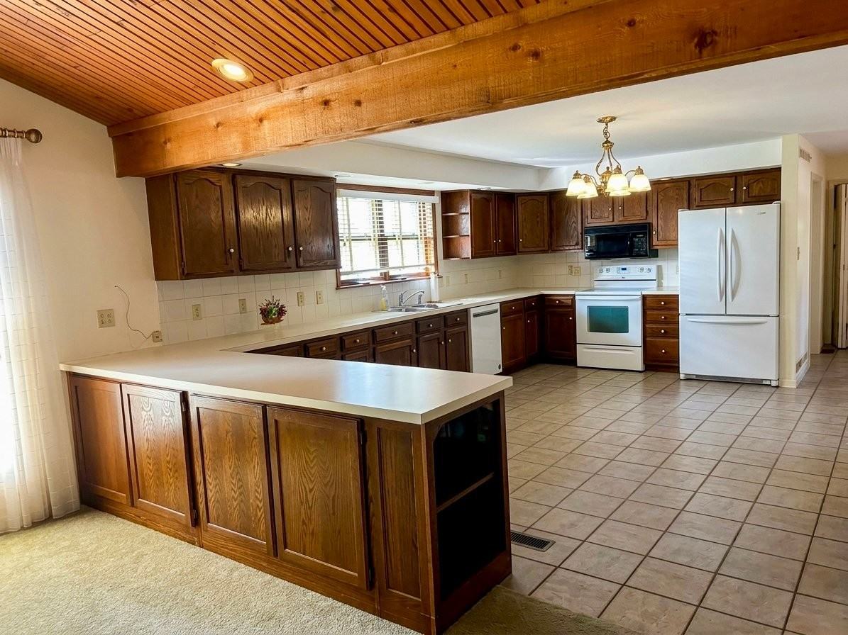 335 George St - Photo 4 of 14