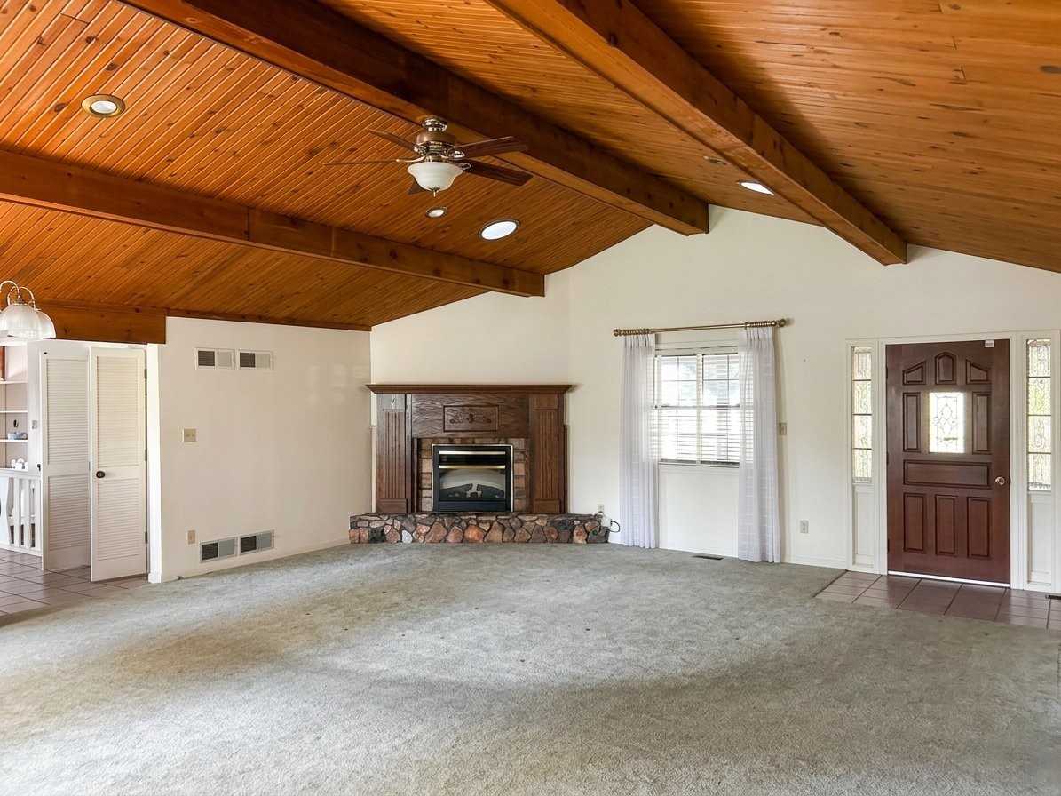 335 George St - Photo 5 of 14