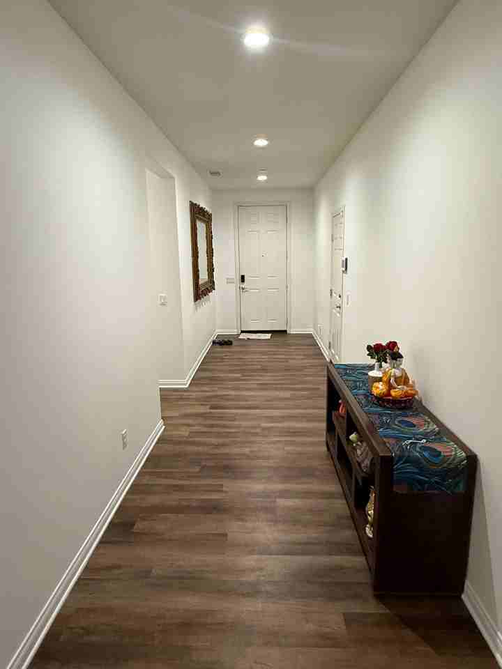 8001 Country Mile Ln - Photo 4 of 10