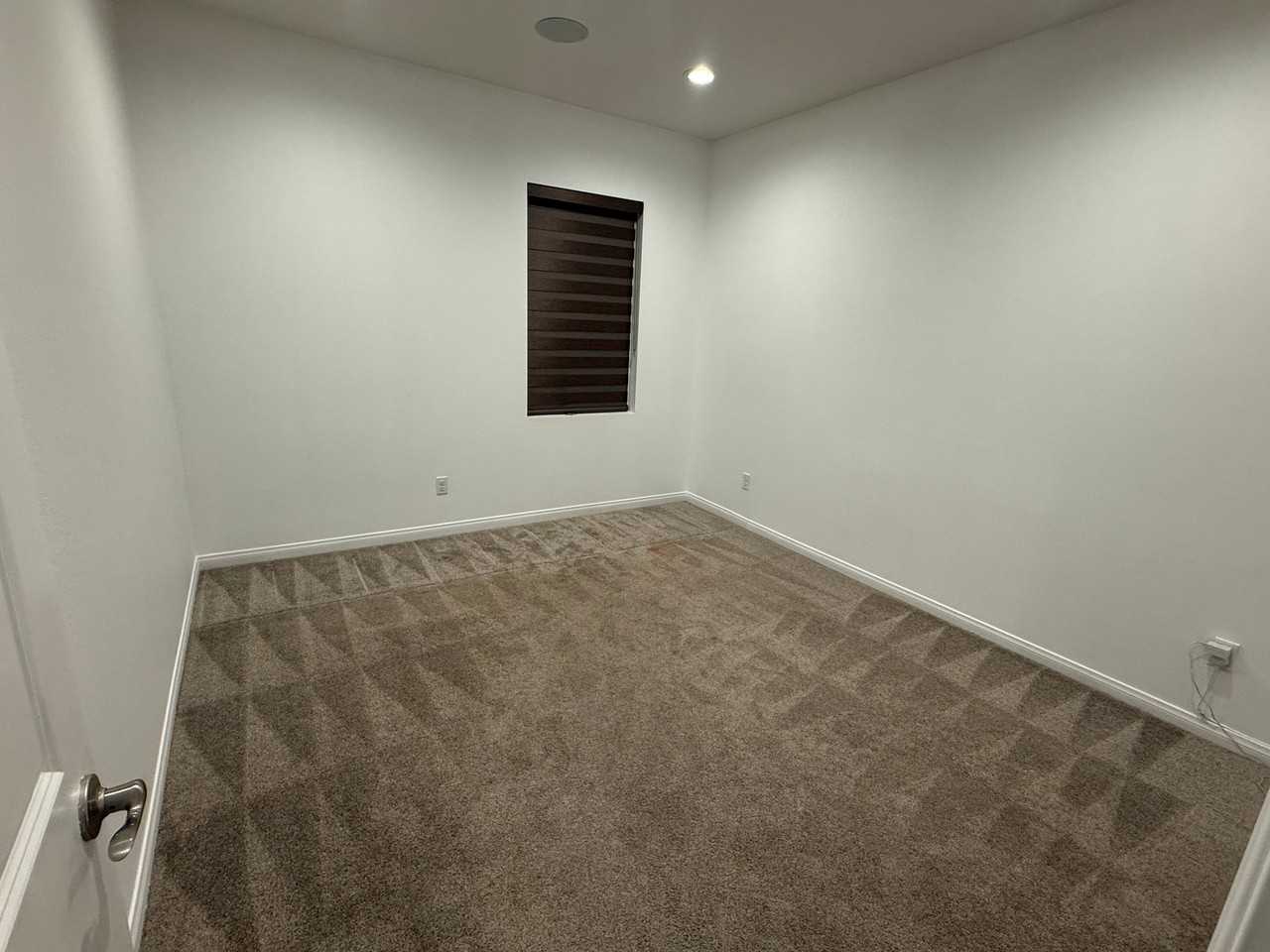 8001 Country Mile Ln - Photo 6 of 10
