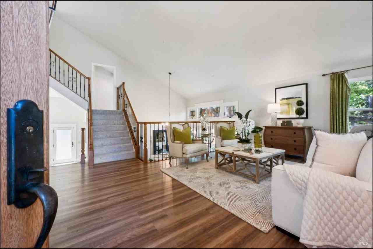 52 Woodleaf Ct - Photo 6 of 20