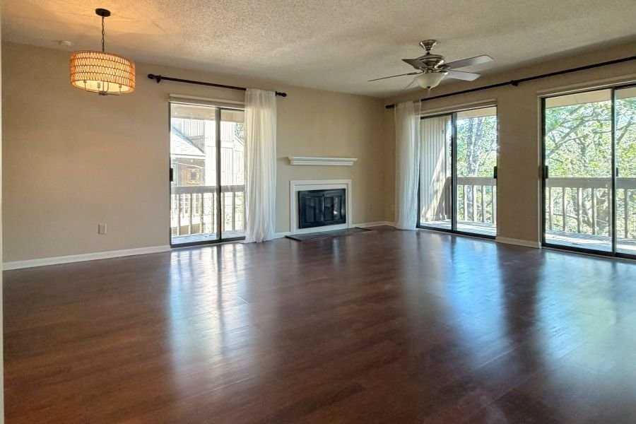1201 N Pierce St #46 - Photo 3 of 20