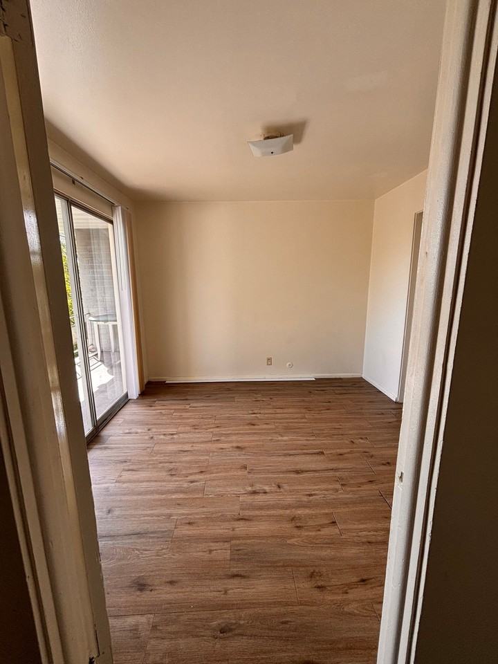 278 D St #7 - Photo 3 of 4