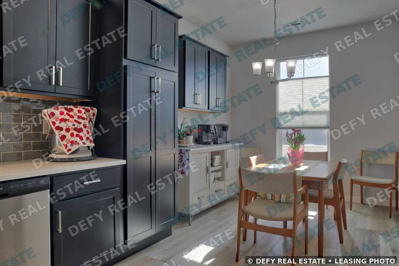 6240 W Black Butte St - Photo 5 of 19