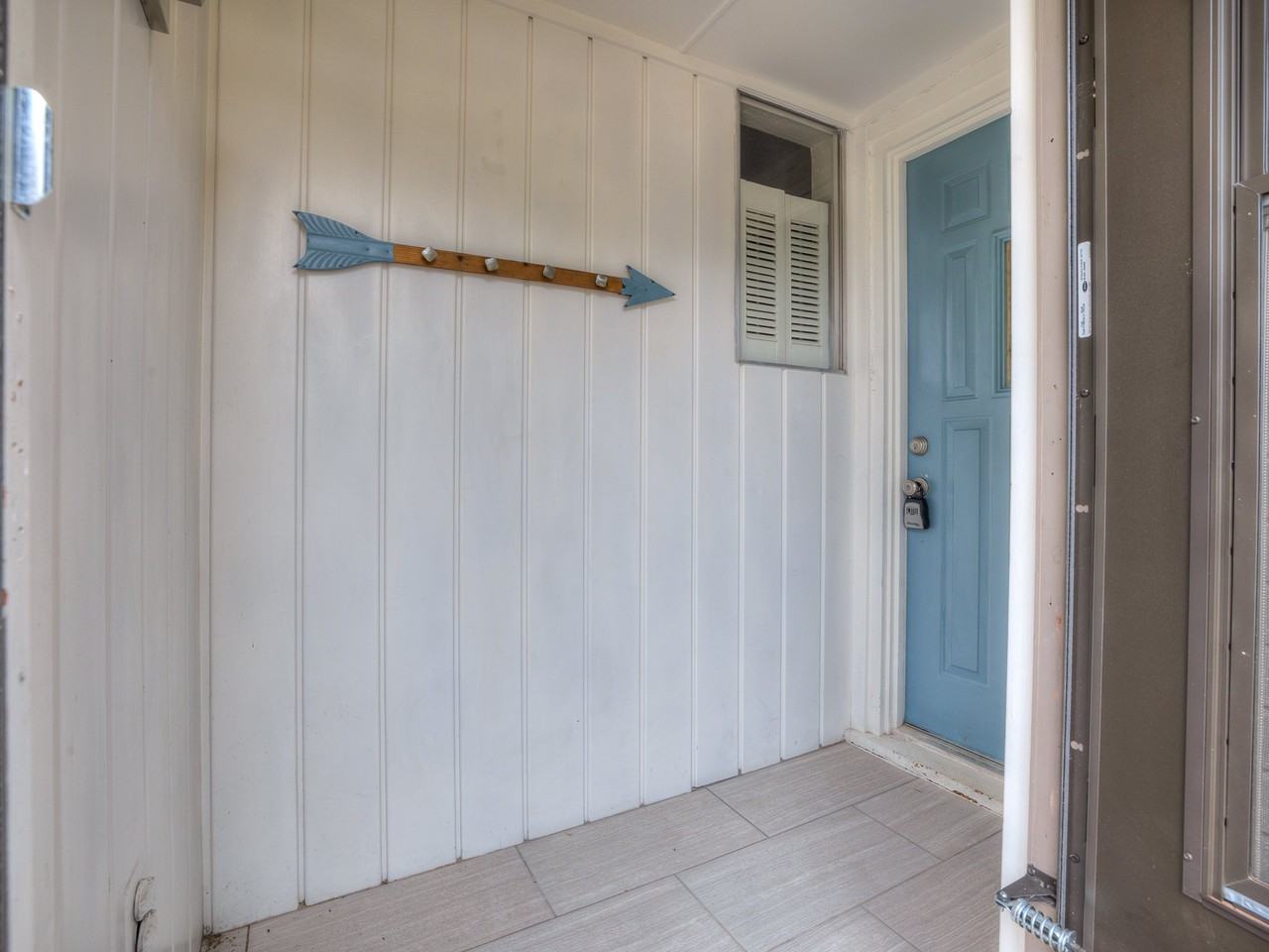 637 E 27th St - Photo 2 of 17