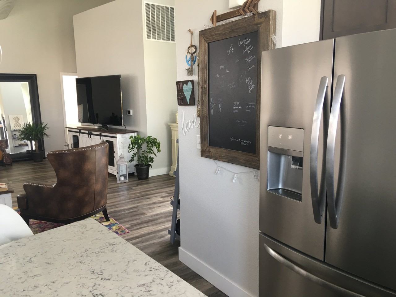 908 Blondel St #205 - Photo 3 of 19