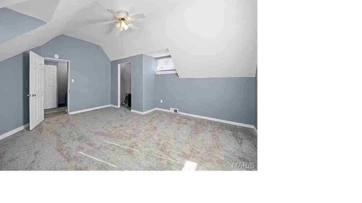 313 Wabash Ave - Photo 6 of 15