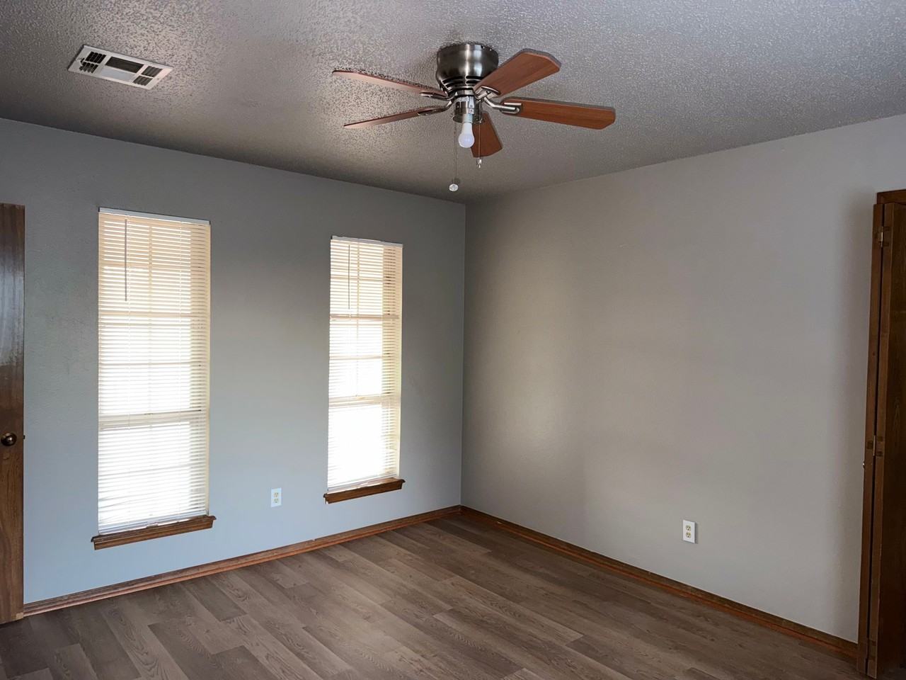 1900 N Moulton Ct - Photo 3 of 20