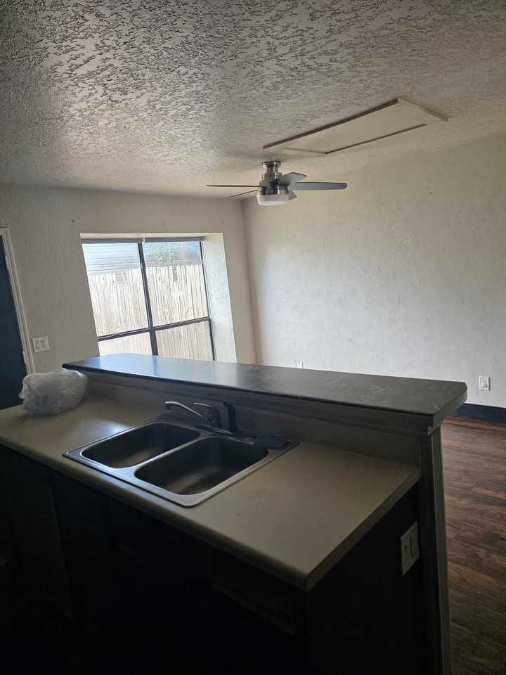 1325 Eastgate Dr #1325 - Photo 6 of 14