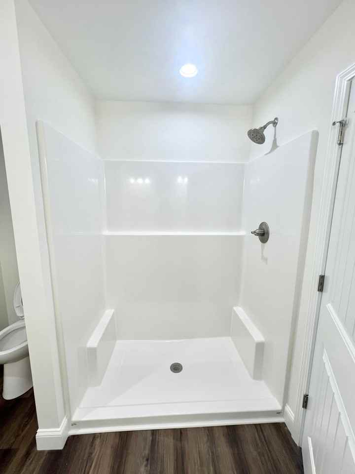 117 Brooks Dr - Photo 4 of 9