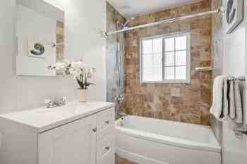 1035 Cherry St - Photo 3 of 20